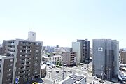 西側バルコニーからの眺望（眺望は永久に保証されるものではありません）