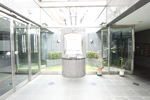 エントランスを拡大表示
