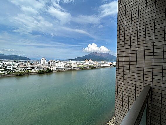 北東側バルコニ...