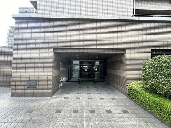 エントランスを拡大表示