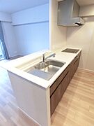 I型対面キッチン、食器洗乾燥機付
