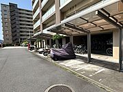 敷地内バイク置場（有償。詳細は担当者にお問い合わせください）