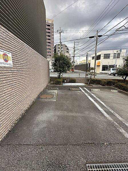 来客用駐車場(予約制)規約による制限あり