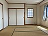 その他：二面採光の和室