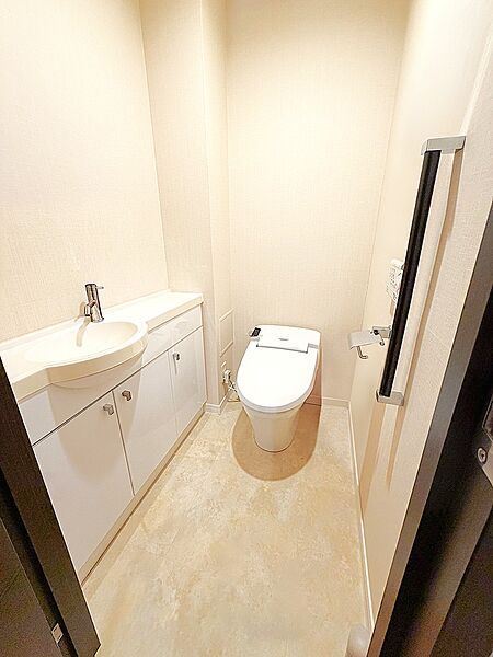 トイレを拡大表示