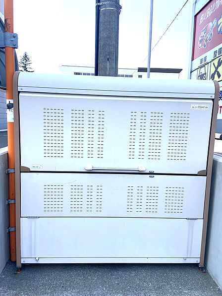 ごみ置き場