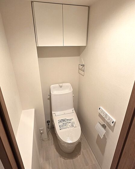 温水洗浄機付き便座