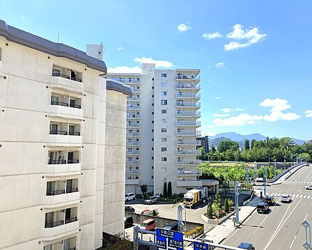 南西側窓からの眺望