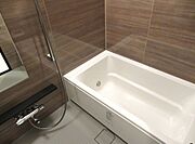 サイズ1418　（低床ストレートライン浴槽、換気暖房乾燥機）