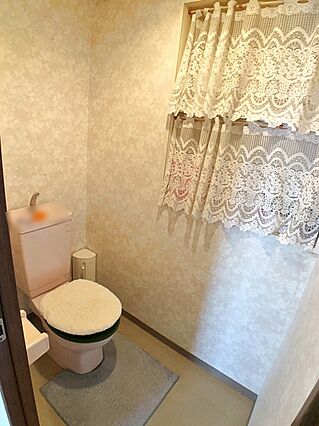 トイレには収納...