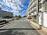 外観：前面道路