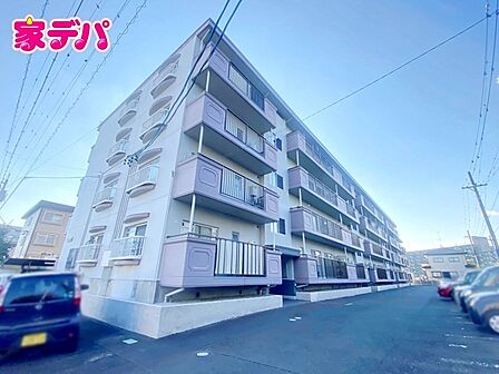 【リフォーム物件】南向き「4LDK」。リビング14帖。2部屋からアクセスできるワイドバルコニー。閑静な住宅街。