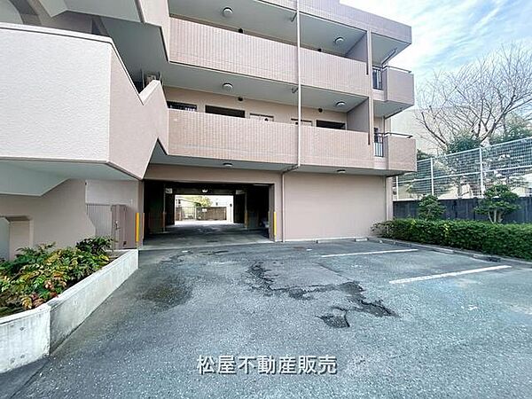 駐車場を拡大表示