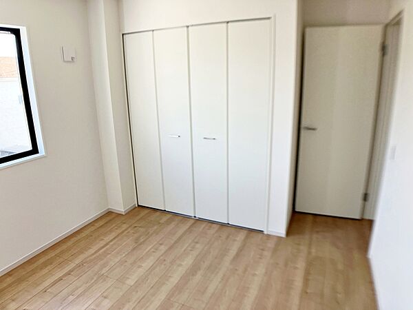 洋室を拡大表示