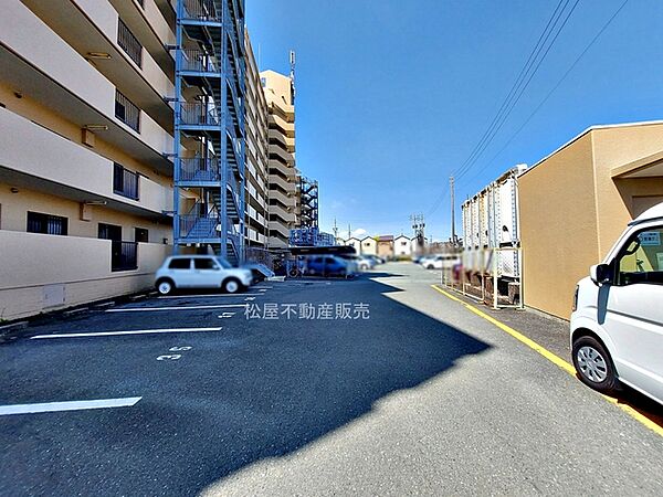 駐車場を拡大表示