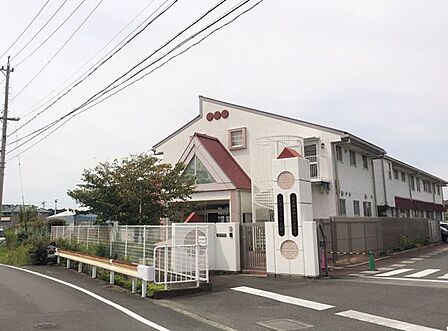 いずみこども園(620m)