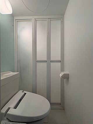 トイレとシャワ...