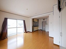 ライジングハラダ 305 3階ワンルームのリビング/ダイニング