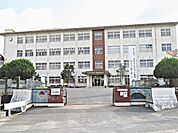 糸島市立前原南小学校 900m