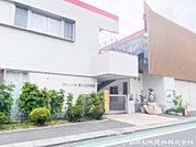 泉ヶ丘幼稚園　約1300ｍ　広々とした園庭には四季を感じられる自然が沢山あります。