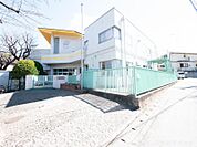ことは保育園　約1100ｍ　お子様がぽかぽか太陽のもとで元気いっぱいに遊ぶことができます。