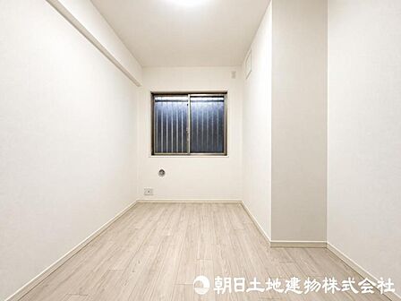【洋室】シンプルで使いやすい洋室。寝室や子ども部屋、ワークスペースなど多彩に活用できます!