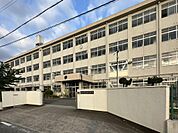 加古川市立氷丘中学校　徒歩12分（約890ｍ）