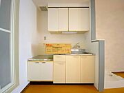 ※掲載写真は同マンション別部屋参考写真となります。