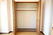写真は別の部屋のものです。配置等、異なる場合があります。
