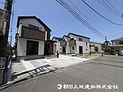 ＜外観＞交通量の少ない道路に面して小さいお子様がいらっしゃるご家族様にも安心いただけます。