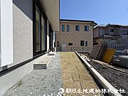 ＜お庭＞ガーデニングも楽しめるお庭もございます。
