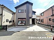 ＜外観＞スーパーやコンビニ、保育園、幼稚園が徒歩7分以内の便利な住環境です。