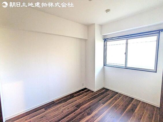 北側洋室