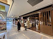 【周辺環境】スーパー　カルディコーヒーファーム柏モディ店まで424m　徒歩6分