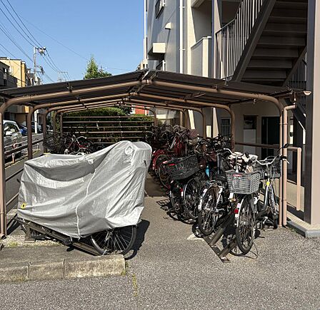【バイク置き場】空無　月額　5600円。