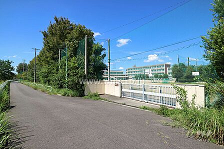 森孝中学校[公立]の外観