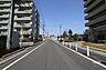 その他：敷地東側の前面道路（南側から）