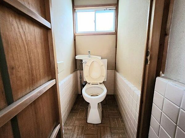 トイレを拡大表示