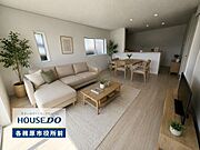 本画像はAIを用いて家具・インテリアを配置したイメージ画像です。実際の室内には家具等は設置されておりません。