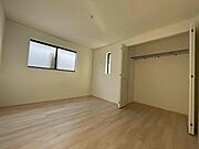 工夫一つで無限に広がるクローゼットの可能性。あなたの理想の部屋への手助けをしてくれます♪