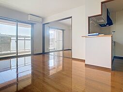 ラトナ東口ビル 303 3階2LDKのリビング/ダイニング