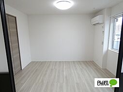 トリシア東口 303 3階1LDKのリビング/ダイニング