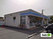 コンビニ「ローソン長野SBC通店まで169m」