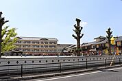 日田市立咸宜小学校（443m）