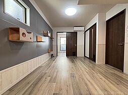 名古屋市営名城線 新瑞橋駅 徒歩3分の賃貸アパート 3階1LDKのリビング/ダイニング