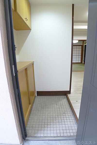 画像8:玄関