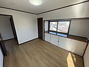 ★2階洋室　6帖東