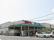 西友高田店 300m