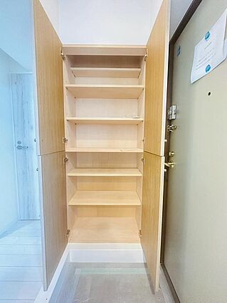 棚がついており...
