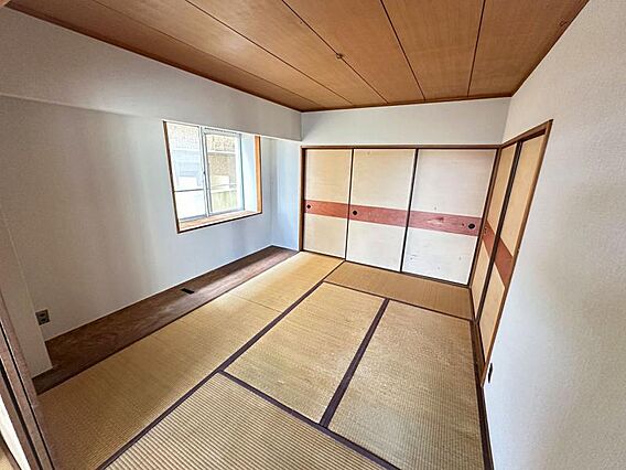 西向き和室6帖...